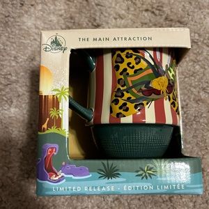 Minnie Mouse Main Attraction Mug